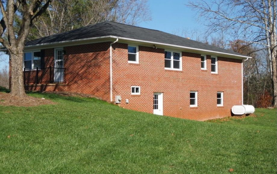 Image for 3 BR/1.5 BA Home & 24′ X 32′ Workshop ON 2.8 +/- Acres