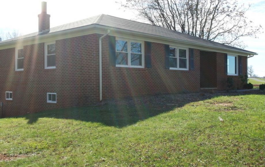 Image for 3 BR/1.5 BA Home & 24′ X 32′ Workshop ON 2.8 +/- Acres