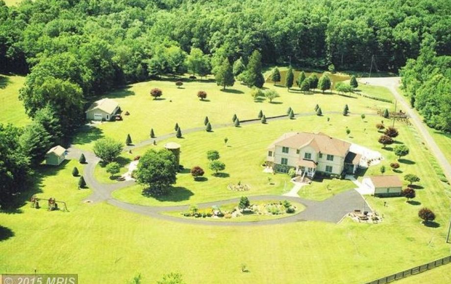 Image for GORGEOUS 5 BR/5.5 BA ESTATE HOME on 10.5 +/- ACRES IN QUAIL TRAIL ESTATES - FAUQUIER COUNTY, VA