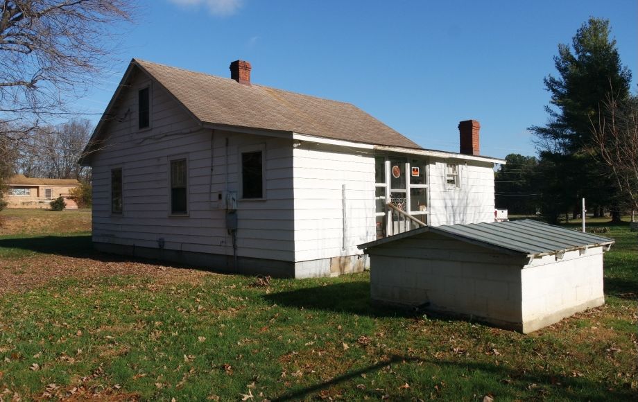 Image for 2 BR/1BA INVESTMENT PROPERTY on 1.8+/- ACRES WILL BE SOLD to the HIGHEST BIDDER!!