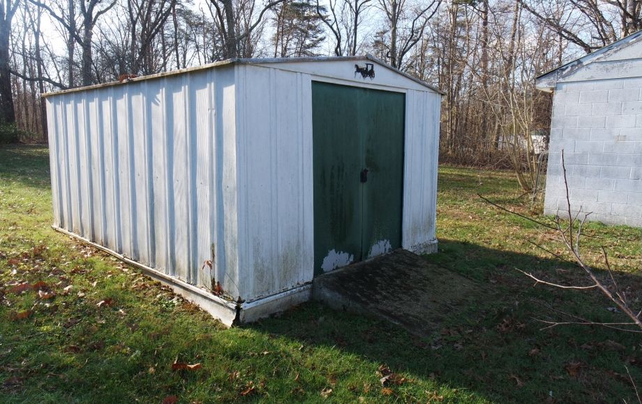 Image for 2 BR/1BA INVESTMENT PROPERTY on 1.8+/- ACRES WILL BE SOLD to the HIGHEST BIDDER!!