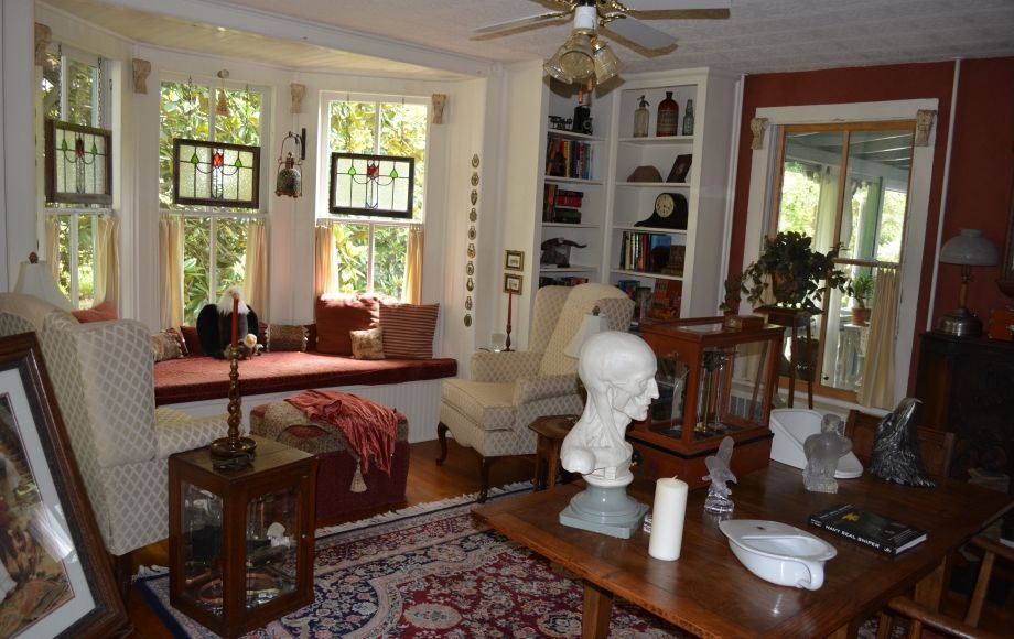 Image for IMMACULATE 5 BR/3.5 BA VICTORIAN HOME