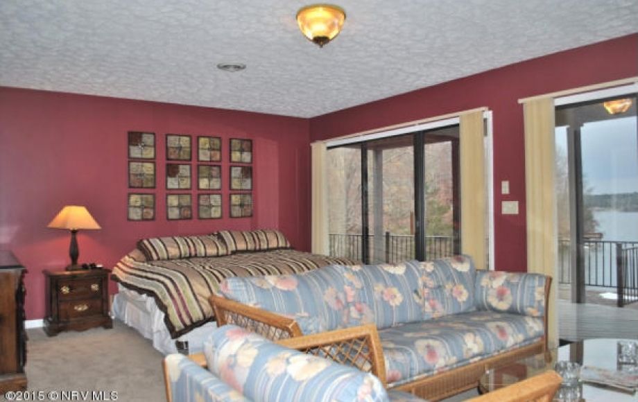 Image for FULLY FURNISHED 5 BR/2BA WATER FRONT HOME on CLAYTOR LAKE w/DOUBLE BOAT GARAGE & BOAT DOCK w/LIFT