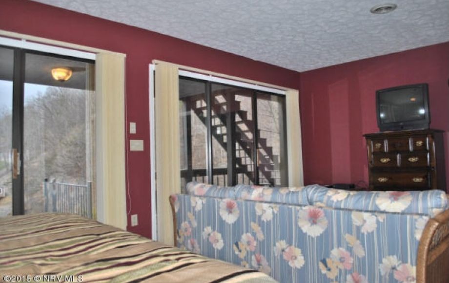 Image for FULLY FURNISHED 5 BR/2BA WATER FRONT HOME on CLAYTOR LAKE w/DOUBLE BOAT GARAGE & BOAT DOCK w/LIFT