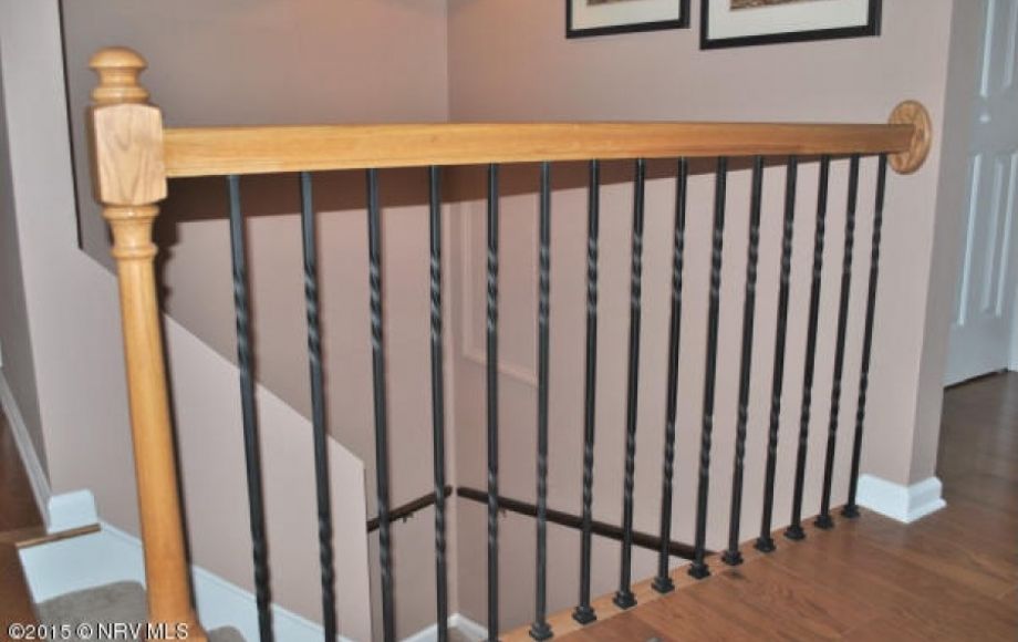 Image for FULLY FURNISHED 5 BR/2BA WATER FRONT HOME on CLAYTOR LAKE w/DOUBLE BOAT GARAGE & BOAT DOCK w/LIFT