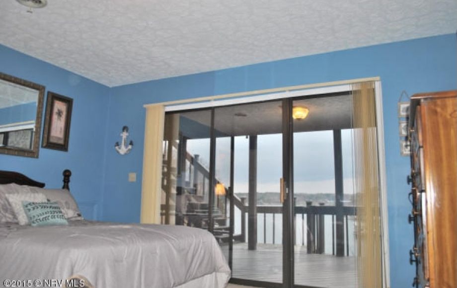 Image for FULLY FURNISHED 5 BR/2BA WATER FRONT HOME on CLAYTOR LAKE w/DOUBLE BOAT GARAGE & BOAT DOCK w/LIFT