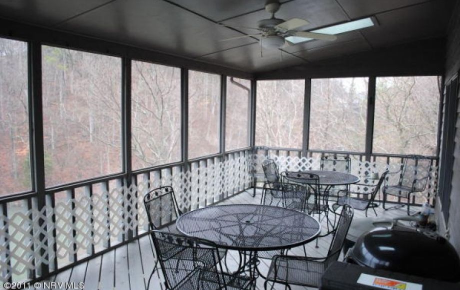 Image for FULLY FURNISHED 5 BR/2BA WATER FRONT HOME on CLAYTOR LAKE w/DOUBLE BOAT GARAGE & BOAT DOCK w/LIFT