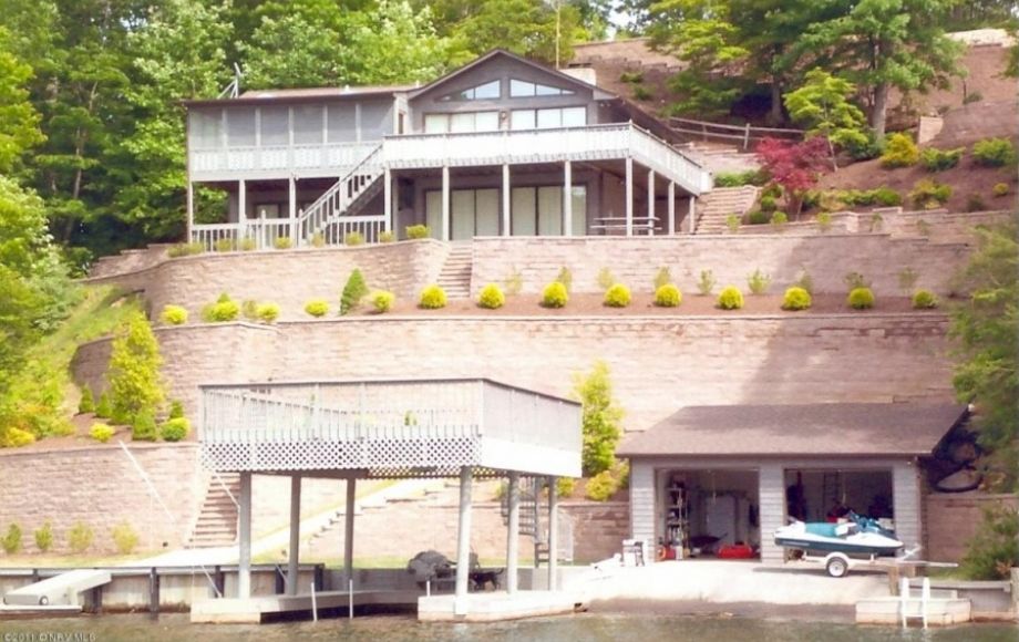 Image for FULLY FURNISHED 5 BR/2BA WATER FRONT HOME on CLAYTOR LAKE w/DOUBLE BOAT GARAGE & BOAT DOCK w/LIFT