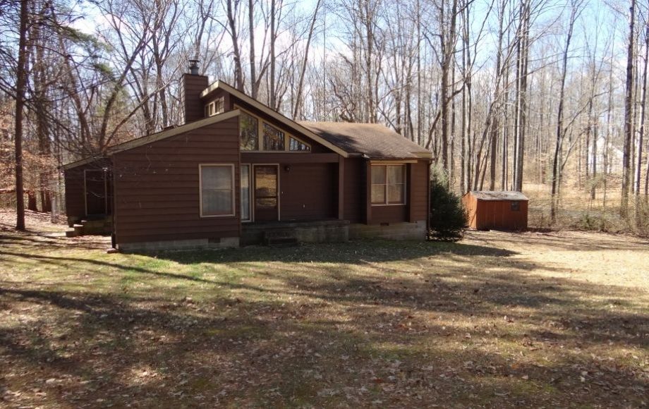 Image for 3 BR/2 BA HOME on 2 +/- ACRES—DUKES CREEK on LAKE ANNA