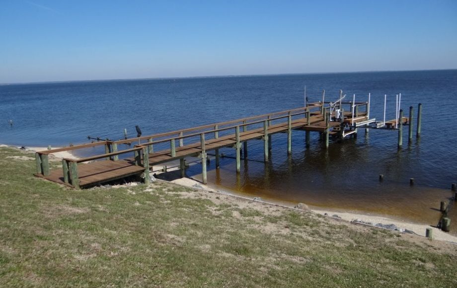 Image for 3 BR/2 BA POTOMAC RIVER WATERFRONT HOME on 1 + ACRE w/PIER, BOAT DOCK & PRIVATE BEACH