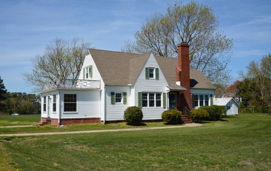 Image for 3 BR/1.5 BA WATERFRONT HOME on 1.6+/- ACRES in REEDVILLE, VA