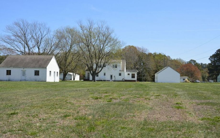 Image for 3 BR/1.5 BA WATERFRONT HOME on 1.6+/- ACRES in REEDVILLE, VA