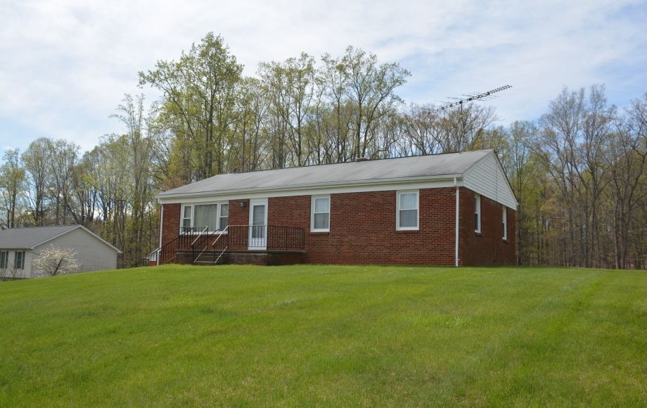 Image for 3 BR BRICK HOME w/SHOP on .76 +/- ACRES in CULPEPER COUNTY, VA—WILL BE SOLD to the HIGHEST BIDDER