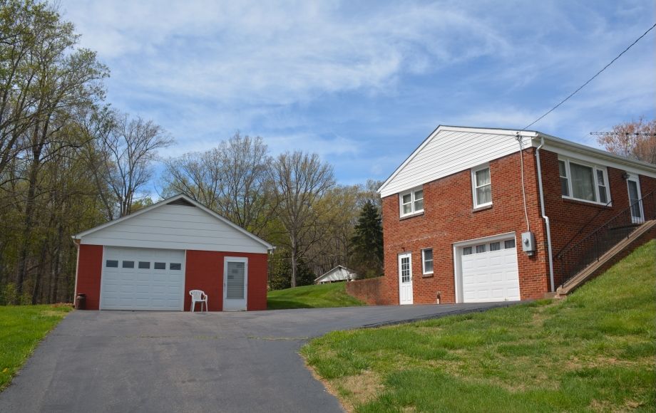 Image for 3 BR BRICK HOME w/SHOP on .76 +/- ACRES in CULPEPER COUNTY, VA—WILL BE SOLD to the HIGHEST BIDDER