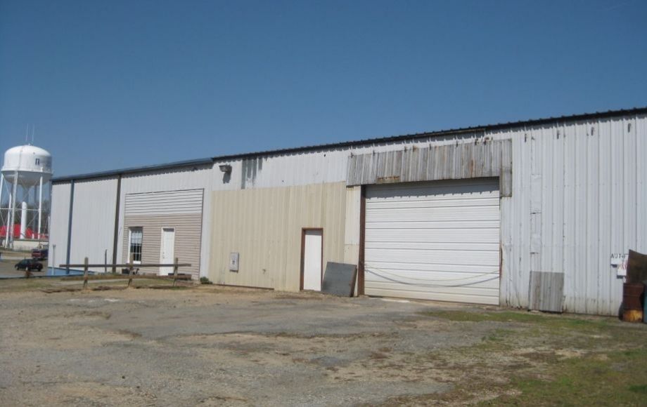 Image for 140’ x 125’ COMMERCIAL WAREHOUSE on 2.17 +/- ACRES .5 MILES FROM I-85 in SOUTH HILL, VA