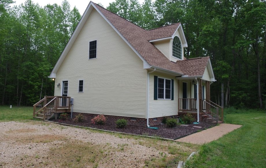 Image for 3 BR/2.5 BA HOME on 2 +/- ACRES MINUTES FROM the YORK RIVER in KING and QUEEN COUNTY