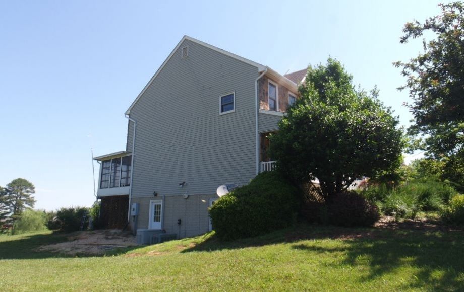 Image for WELL MAINTAINED 3 BR/3.5 BA HOMEon 10+ ACRES in CULPEPER, VA - SOLD to the HIGHEST BIDDER!!