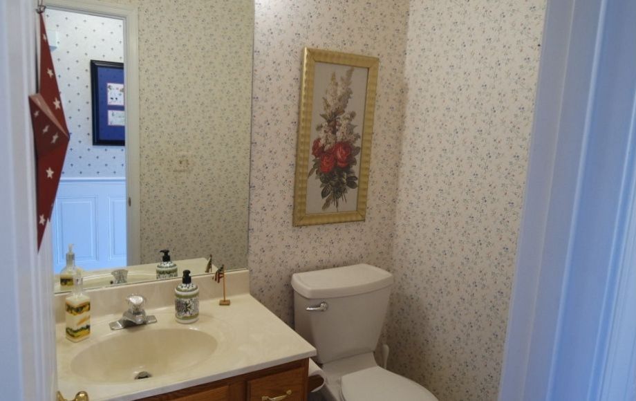 Image for WELL MAINTAINED 3 BR/3.5 BA HOMEon 10+ ACRES in CULPEPER, VA - SOLD to the HIGHEST BIDDER!!