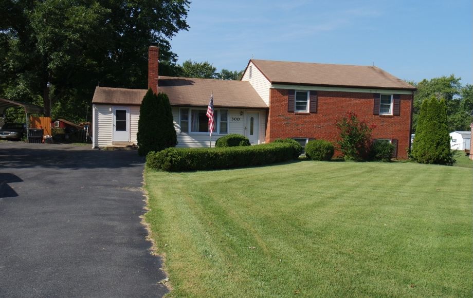 Image for SOLID 4 BR/2.5 BA HOME w/WORKSHOP in NORTH STAFFORD, VA