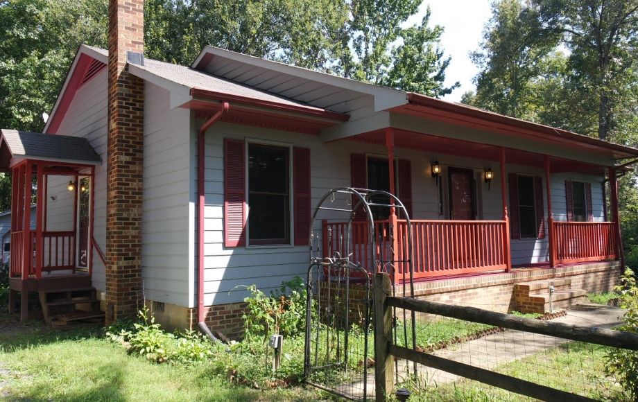 Image for MOVE-in-READY 3 BR/2 BA HOME w/GARAGE/WORKSHOP on 2.9 +/- ACRES in ORANGE COUNTY, VA