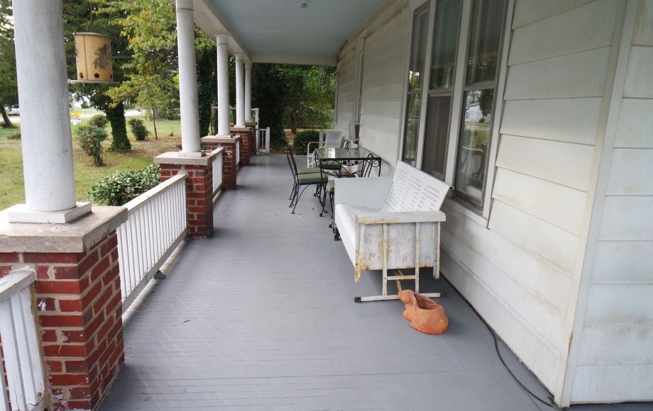 Image for 4 BR/2 BA VICTORIAN STYLE HOME in FAUQUIER COUNTY, VA—SELLS to the HIGHEST BIDDER!!