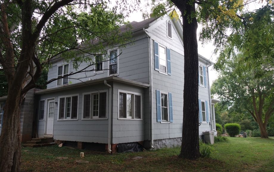 Image for SOLID 3 BR/2 BA HOME w/OUTBUILDINGS on .34 +/- ACRE LOT—SELLS to the HIGHEST BIDDER!!