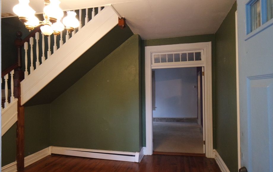 Image for SOLID 3 BR/2 BA HOME w/OUTBUILDINGS on .34 +/- ACRE LOT—SELLS to the HIGHEST BIDDER!!