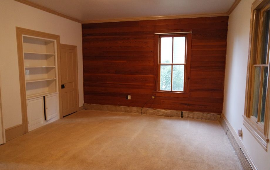 Image for SOLID 3 BR/2 BA HOME w/OUTBUILDINGS on .34 +/- ACRE LOT—SELLS to the HIGHEST BIDDER!!