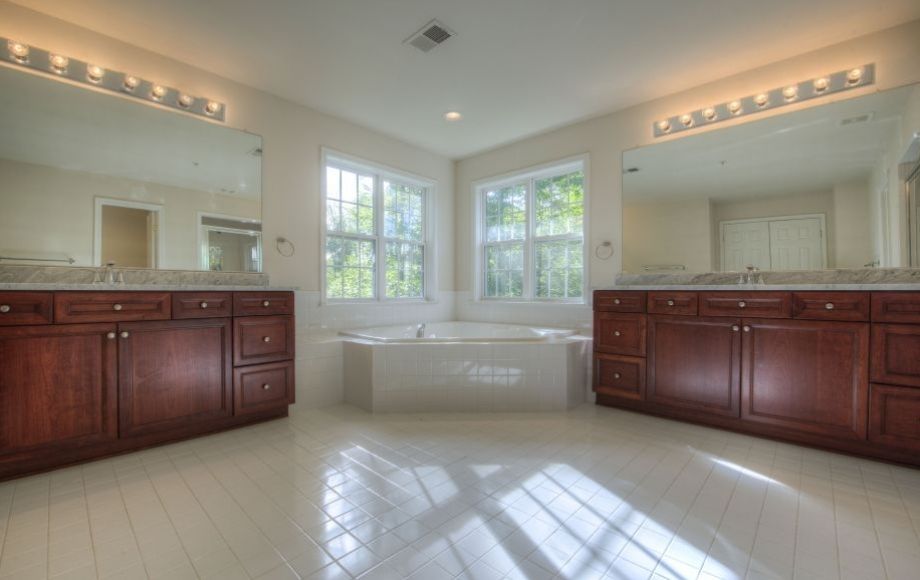 34marchcourt47 detail