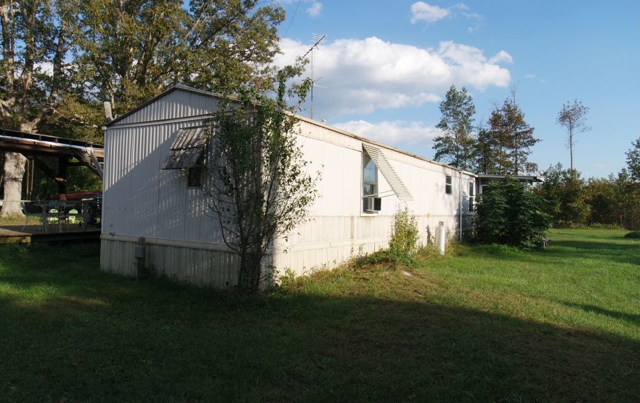 Image for 6 RM HOUSE, MOBILE HOME on 3.5 ACRES, EQUIPMENT & PERSONAL PROPERTY ALL SOLD ABSOLUTE FOR 1 BID!!