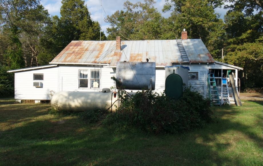 Image for 6 RM HOUSE, MOBILE HOME on 3.5 ACRES, EQUIPMENT & PERSONAL PROPERTY ALL SOLD ABSOLUTE FOR 1 BID!!