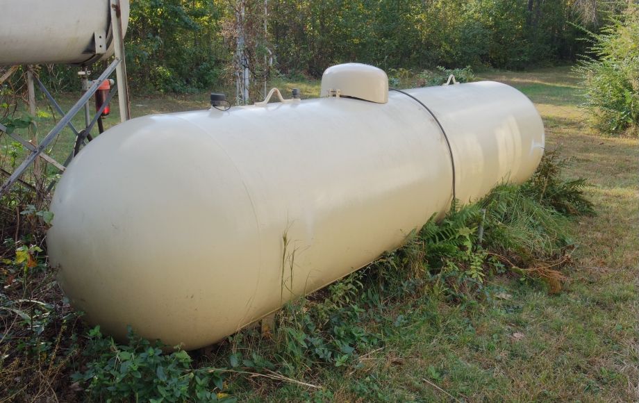 Image for 6 RM HOUSE, MOBILE HOME on 3.5 ACRES, EQUIPMENT & PERSONAL PROPERTY ALL SOLD ABSOLUTE FOR 1 BID!!