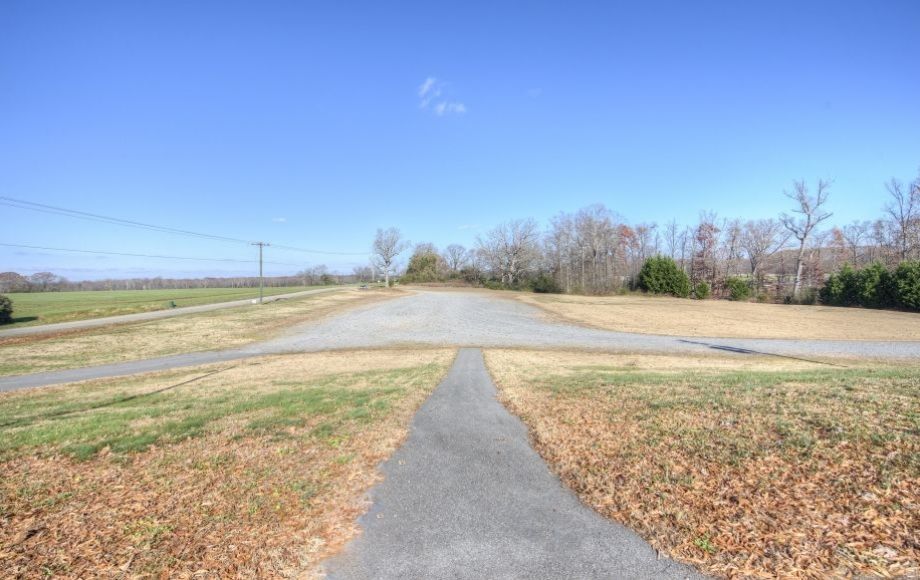 Image for 18,000+ SF BUILDING on 9.2 +/- ACRES LOCATED BETWEEN BROAD ST RD & PATTERSON AVE in GOOCHLAND COUNTY
