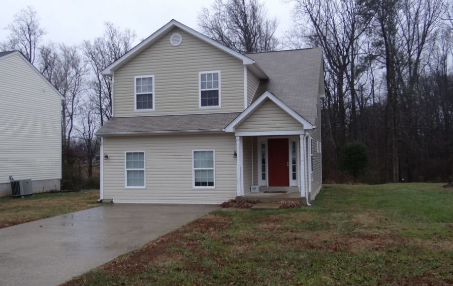 Image for 5 BR/2.5 BA HOME in DOWNTOWN MONTROSS, VA (WESTMORLAND COUNTY)—SELLS to the HIGHEST BIDDER!!