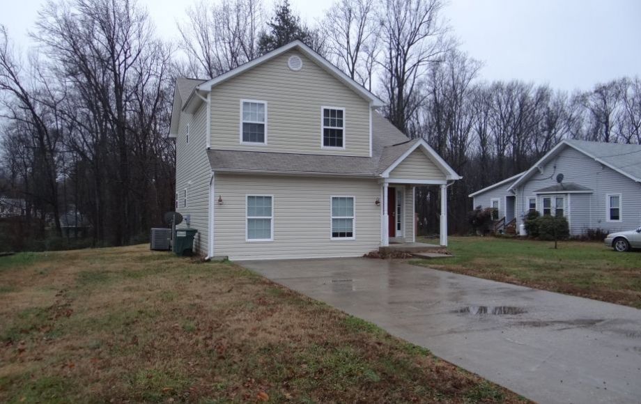 Image for 5 BR/2.5 BA HOME in DOWNTOWN MONTROSS, VA (WESTMORLAND COUNTY)—SELLS to the HIGHEST BIDDER!!