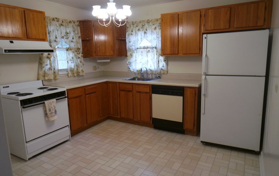 Image for RENOVATED 3 BR/1.5 BA HOME—WALK to UVA, SCOTT STADIUM, JPJ ARENA, UVA MED CENTER & MORE!!