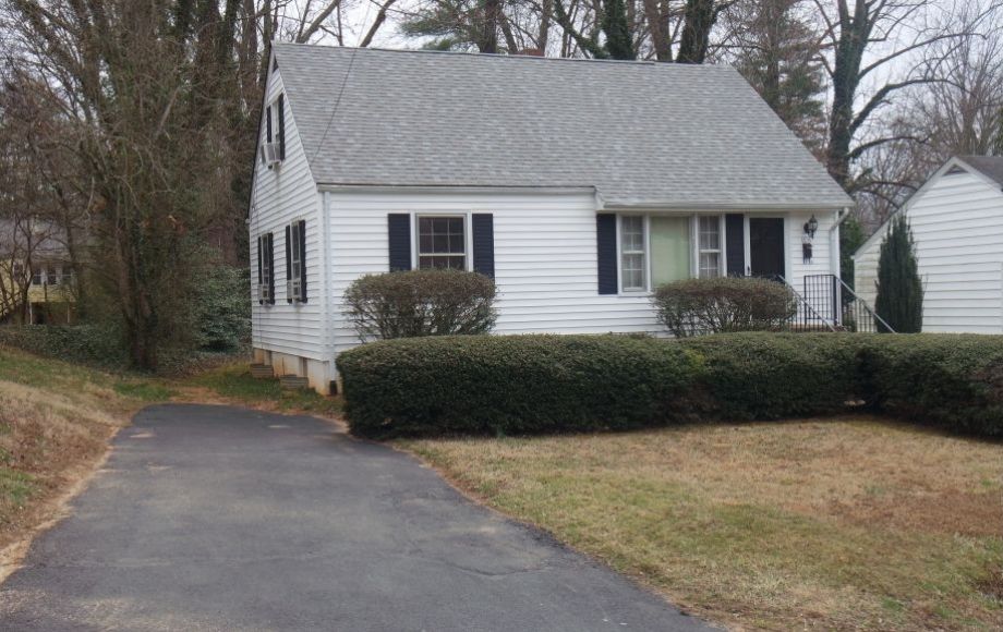 Image for RENOVATED 3 BR/1.5 BA HOME—WALK to UVA, SCOTT STADIUM, JPJ ARENA, UVA MED CENTER & MORE!!