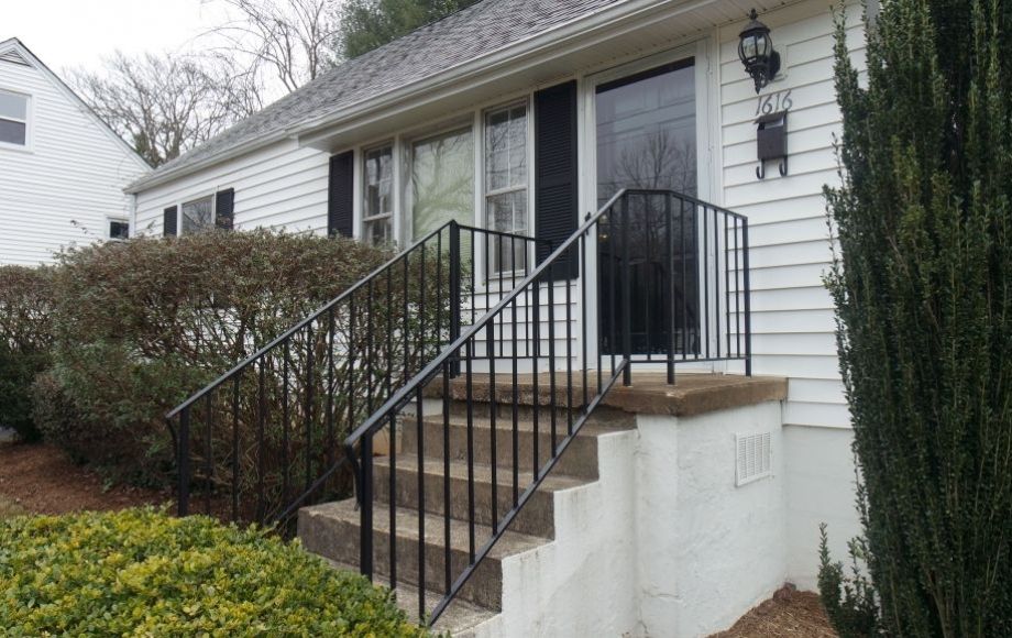 Image for RENOVATED 3 BR/1.5 BA HOME—WALK to UVA, SCOTT STADIUM, JPJ ARENA, UVA MED CENTER & MORE!!