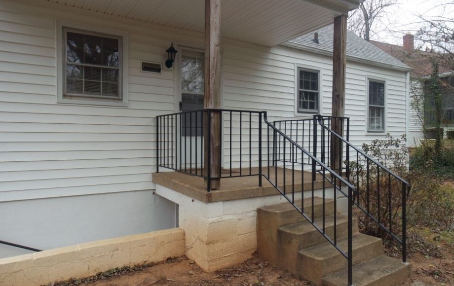 Image for RENOVATED 3 BR/1.5 BA HOME—WALK to UVA, SCOTT STADIUM, JPJ ARENA, UVA MED CENTER & MORE!!