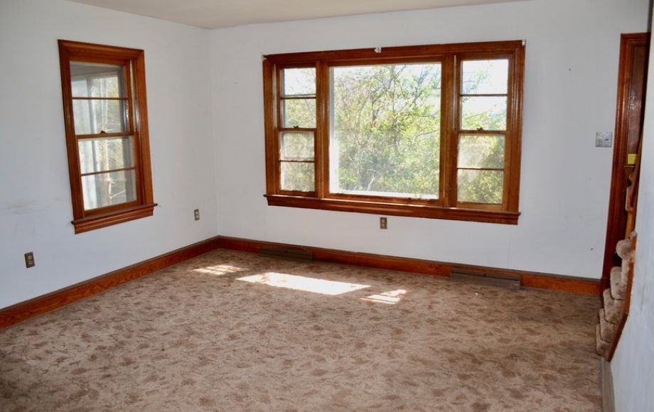 Image for 4 BR/2 BA HOME w/DETACHED GARAGE PLUS ADJACENT LOT—COMMERCIAL POTENTIAL FRONTING COURTHOUSE RD!!