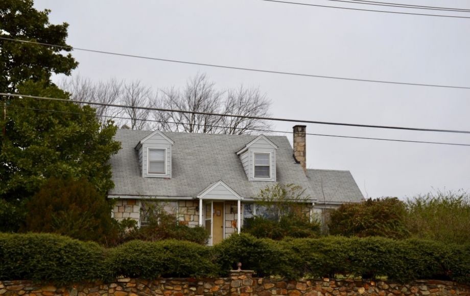 Image for 4 BR/2 BA HOME w/DETACHED GARAGE PLUS ADJACENT LOT—COMMERCIAL POTENTIAL FRONTING COURTHOUSE RD!!