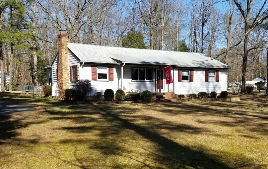 Image for MOVE-IN READY 3 BR/2 BA HOME w/LARGE DETACHED GARAGE on 1+ ACRES in HANOVER COUNTY, VA