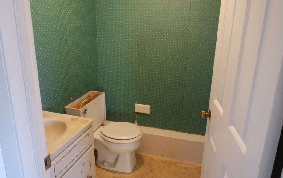 Image for 3 BR/2.5 BA HOME on .9 +/- ACRES in STAUNTON, VA—SELLS to the HIGHEST BIDDER!!