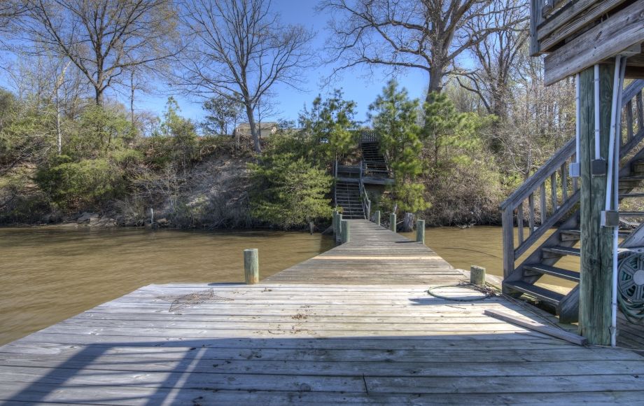 Image for Immaculate 4 BR/3 BA Riverfront Home on 5.5 +/- Acres—King and Queen County, VA