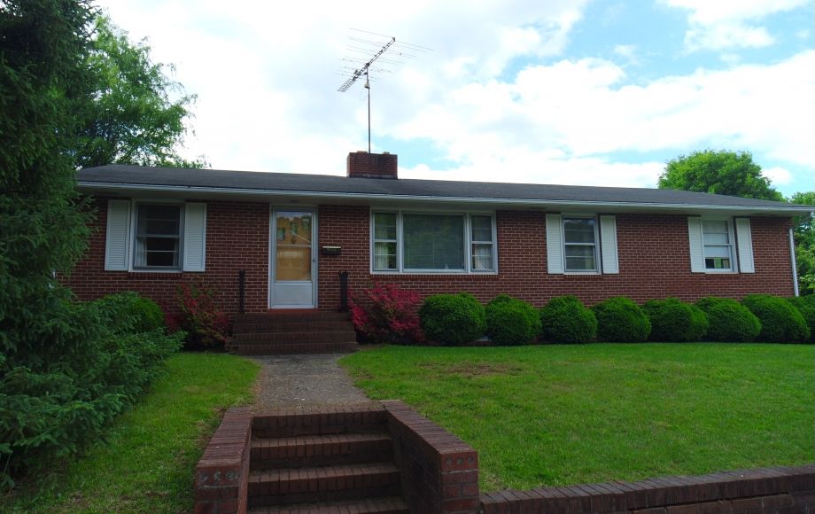 Image for Well Built Brick 3 BR Home in the Town of Orange, VA—SELLS to the HIGHEST BIDDER!!