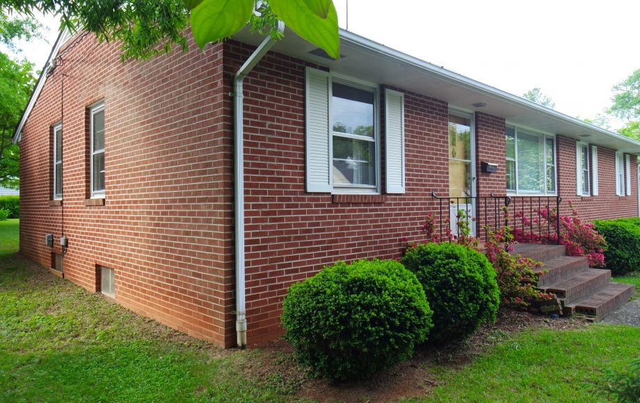 Image for Well Built Brick 3 BR Home in the Town of Orange, VA—SELLS to the HIGHEST BIDDER!!