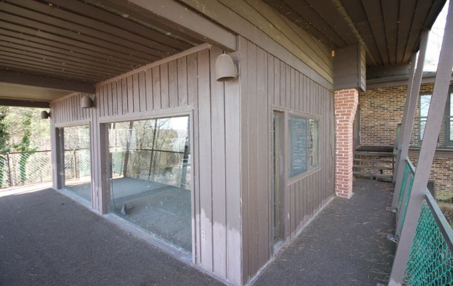 Image for 3 BR/4 BA Buggs Island Lake/Kerr Lake Front Home on 3+ Acres—SELLS to the HIGHEST BIDDER!!