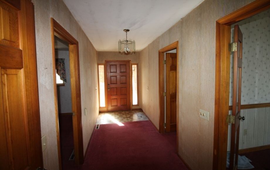 Image for 3 BR/4 BA Buggs Island Lake/Kerr Lake Front Home on 3+ Acres—SELLS to the HIGHEST BIDDER!!