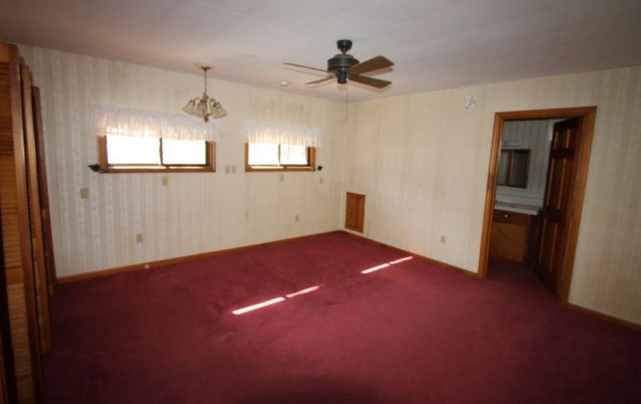 Image for 3 BR/4 BA Buggs Island Lake/Kerr Lake Front Home on 3+ Acres—SELLS to the HIGHEST BIDDER!!