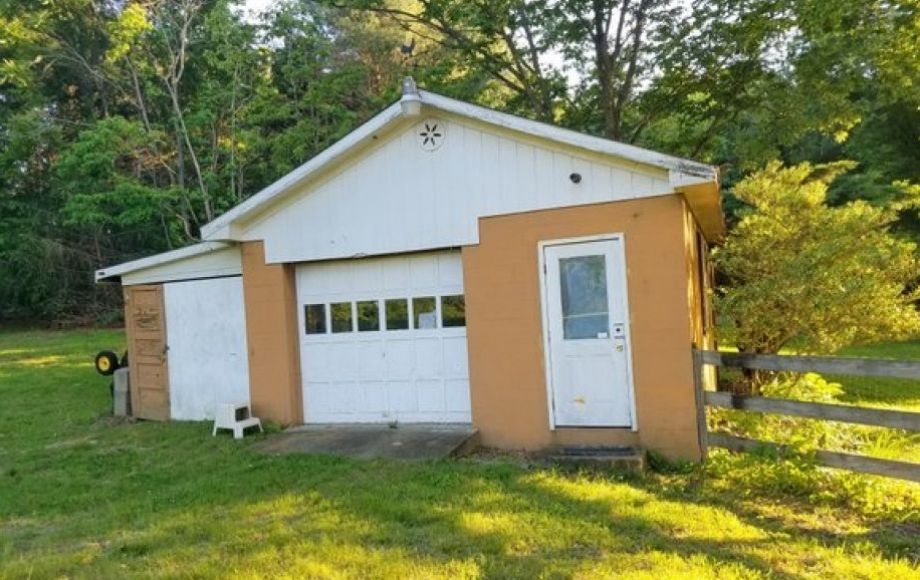 Image for Clean 3 BR/2.5 BA Brick Home on 3+ Acres in Western Albemarle County, VA